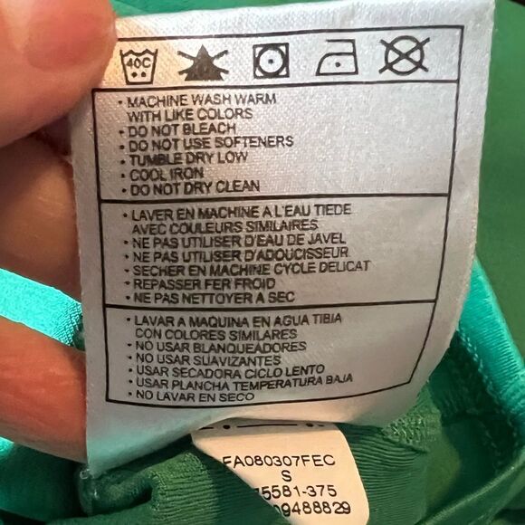 3 for $30!‎ Nike green v  neck long sleeve tee - Picture 6 of 10